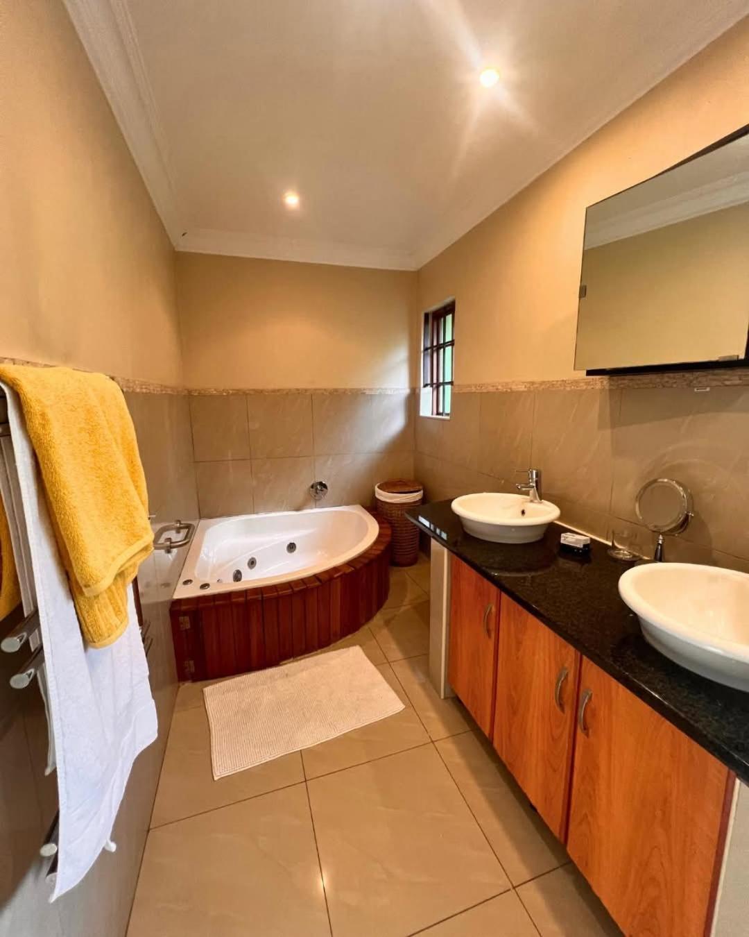 Ekhaya Guest House Ballito Exterior foto